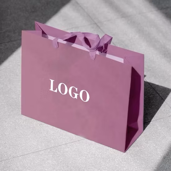 Großhandel Einkaufs-Geschenk-Kleidung recycelte braune Kraftpapiertüten mit gedrehtem Papiergriff